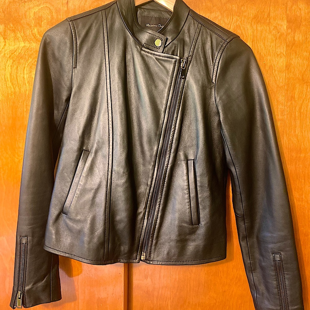 Massimo Dutti Leather Jacket (xs)